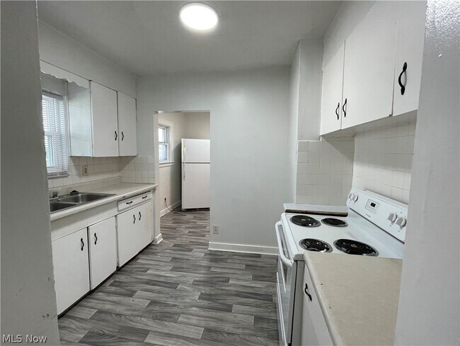 Foto del edificio - 958 E Wilbeth Rd
