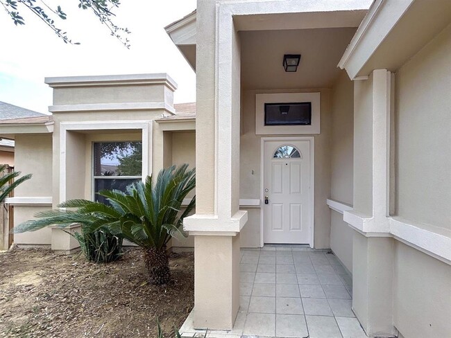 Building Photo - 2214 Old Spanish Trail