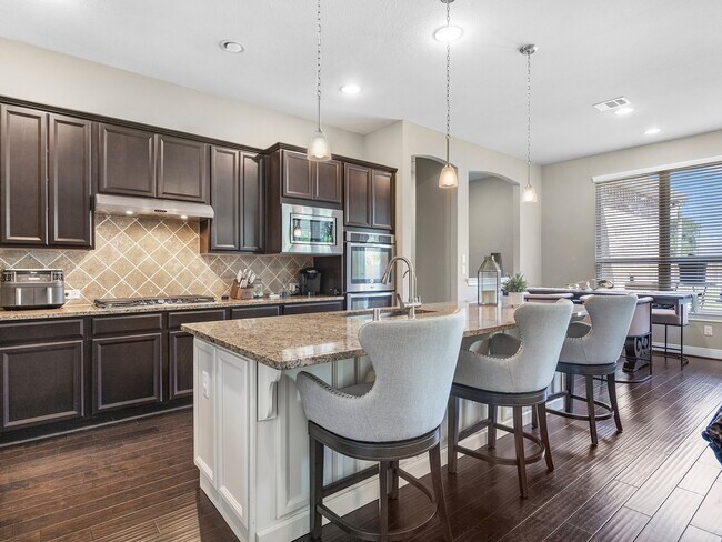 Foto del edificio - 24910 Meadowthorn Crest Ln