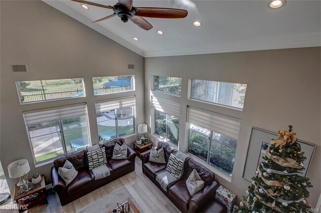 Foto del edificio - 3 br, 2.5 bath Condo - 2951 W Bradley Pl