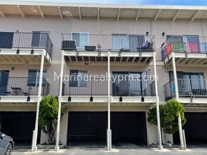 Building Photo - 129-191 Hilborn St