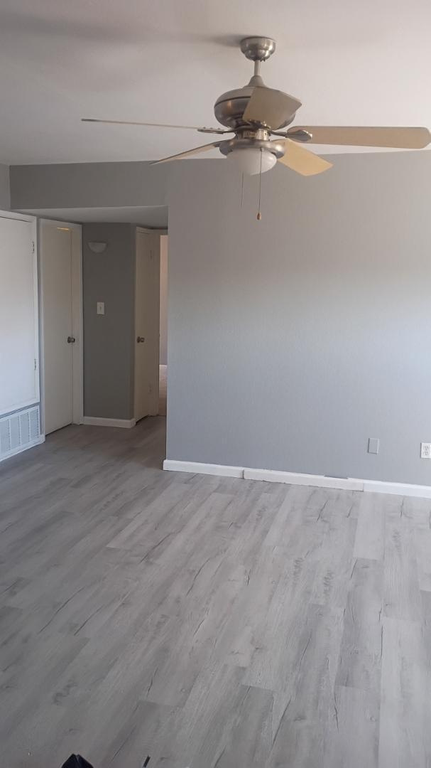 Foto del edificio - 2694 E Oakleaf Dr