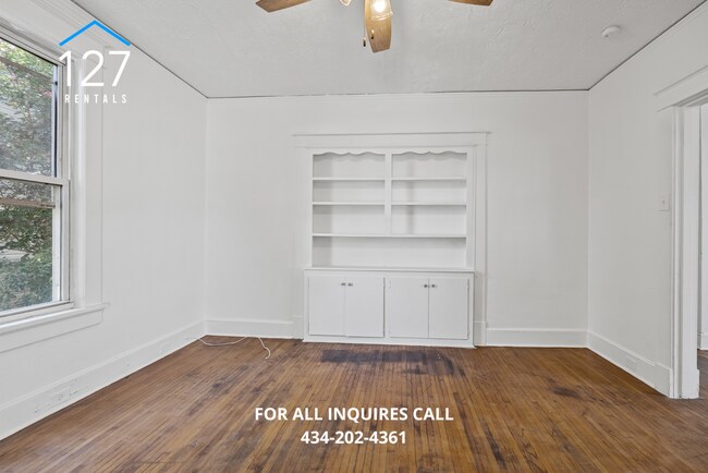 Foto del edificio - Updated 2 BR/1.5 Duplex with large back yard