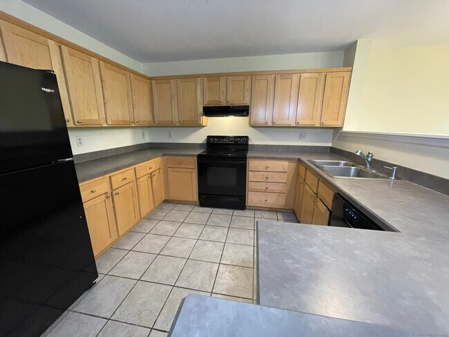 Building Photo - 162 Willow Springs