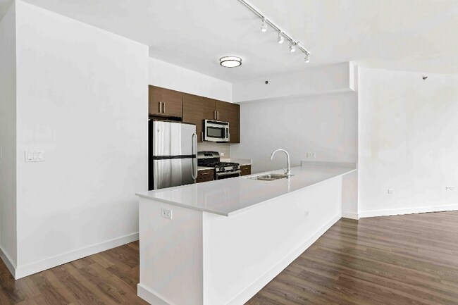 Foto del edificio - 1152 W Madison St