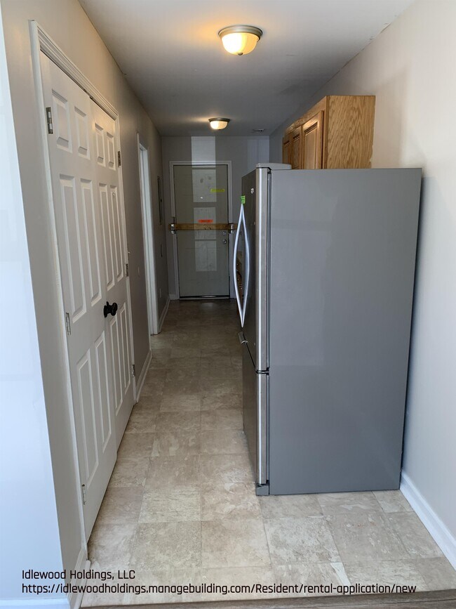 Foto del edificio - 1584 Johnson St