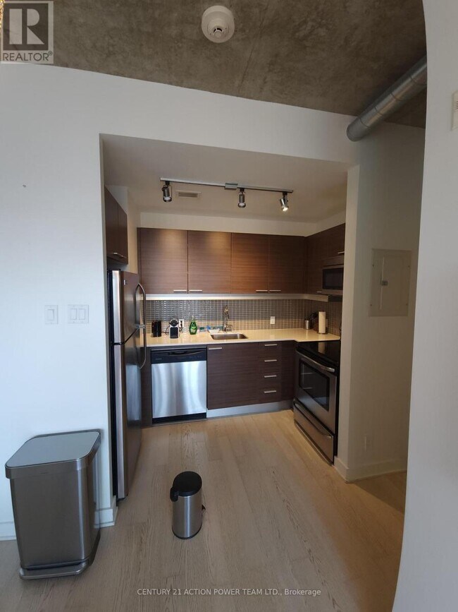 Photo du bâtiment - 354 Gladstone Ave