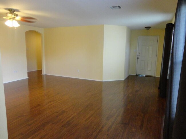 Building Photo - 17418 Dashwood Creek Dr