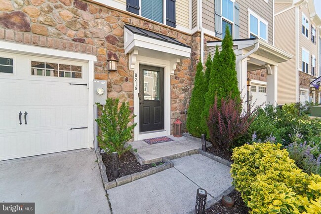 Foto del edificio - 8219 Seaworthy Wy
