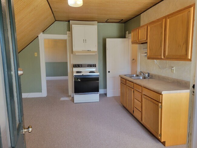 Building Photo - 306 N. State St