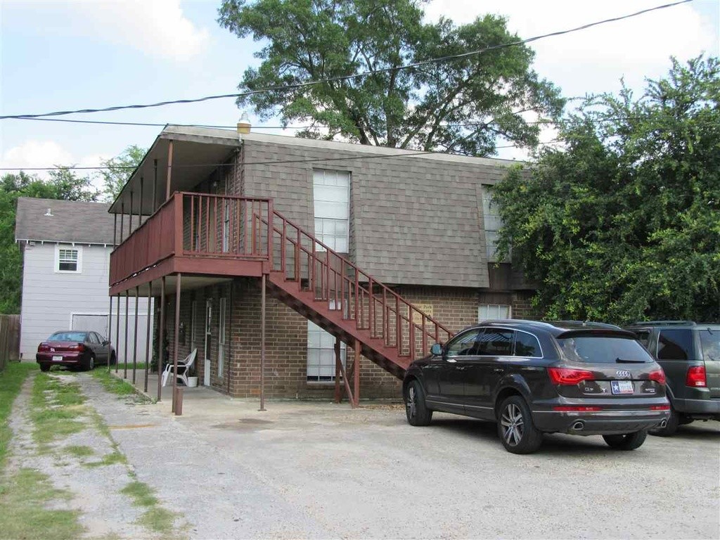 Primary Photo - 4623 Sullivan St
