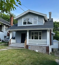 Building Photo - 24 Parkwood Pl