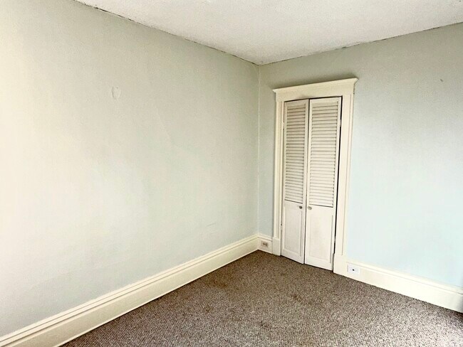 Foto del edificio - 1212 E 3rd St