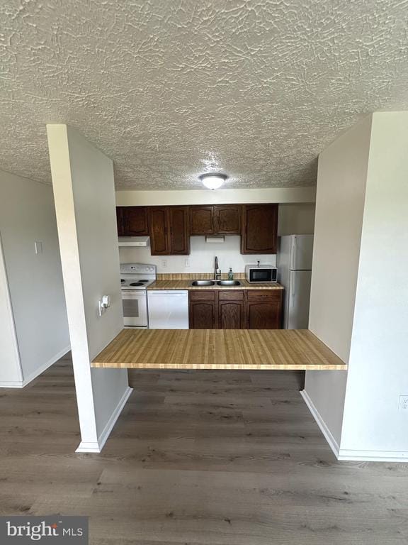 Building Photo - 995L Heather Ridge Dr