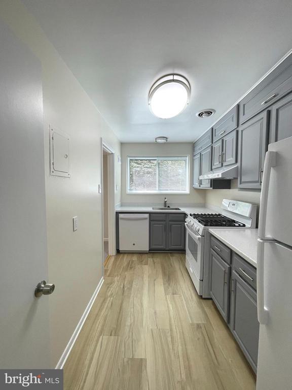 Foto del edificio - 10518 Weymouth St