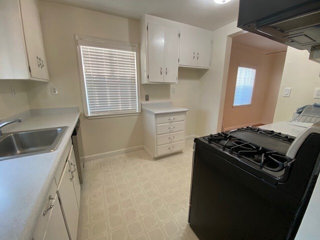 Building Photo - 1833 Parkside Dr