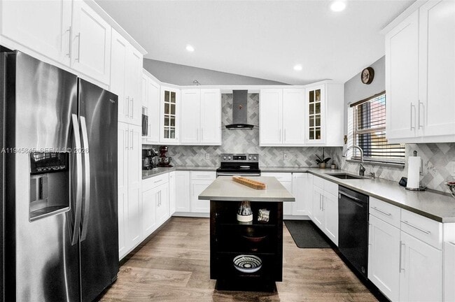 Foto del edificio - 18071 Clear Brook Cir