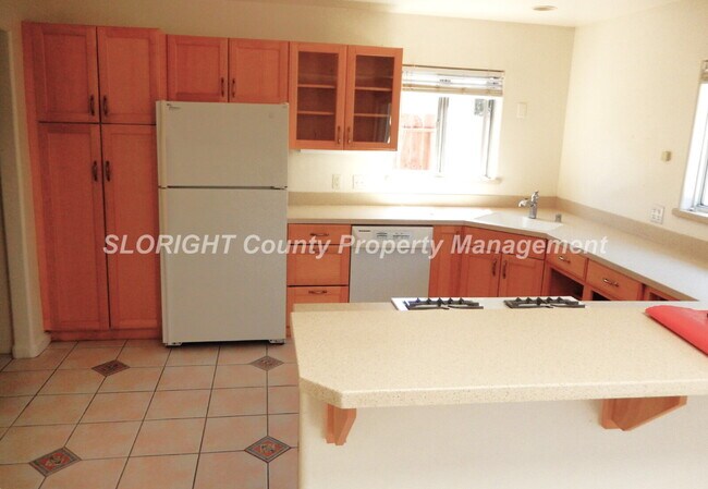 Foto del edificio - AVAILABLE JULY - Light and Airy Laguna Lake Home - 4 Bed / 2 Bath