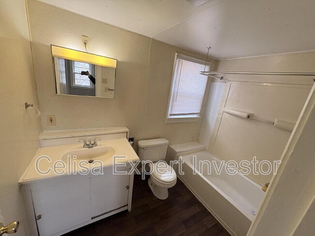 Foto del edificio - 2221 Vance Ave