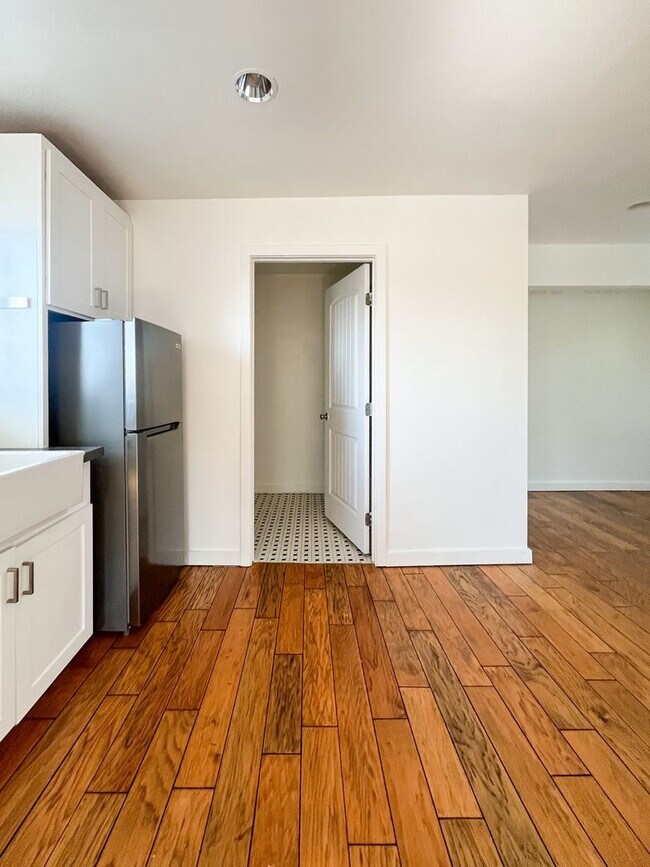 Foto del edificio - 3425 Alice St