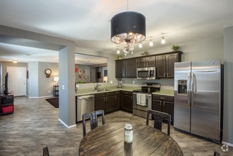 Building Photo - 3016 W White Feather Ln