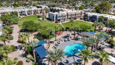 Building Photo - Level 550