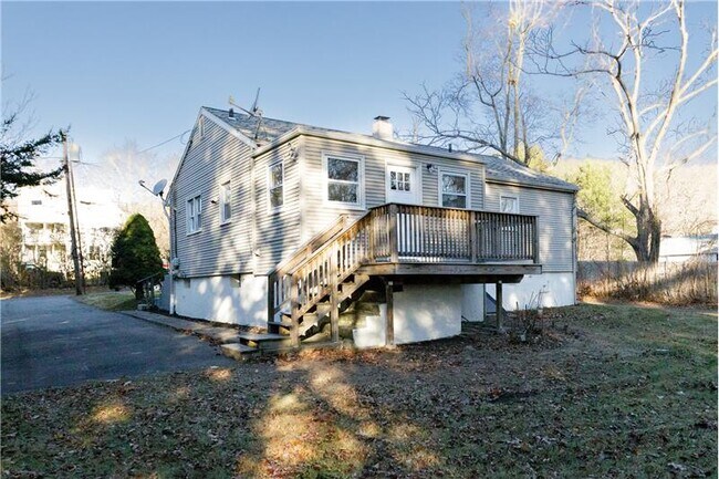 Building Photo - 141 Corrigan Ave