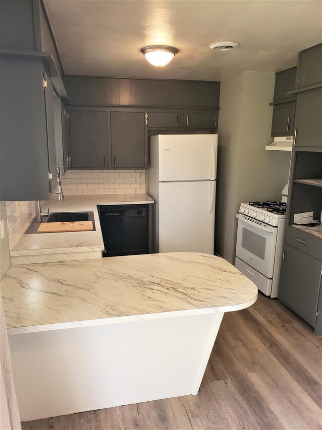 Building Photo - 4906 6th St