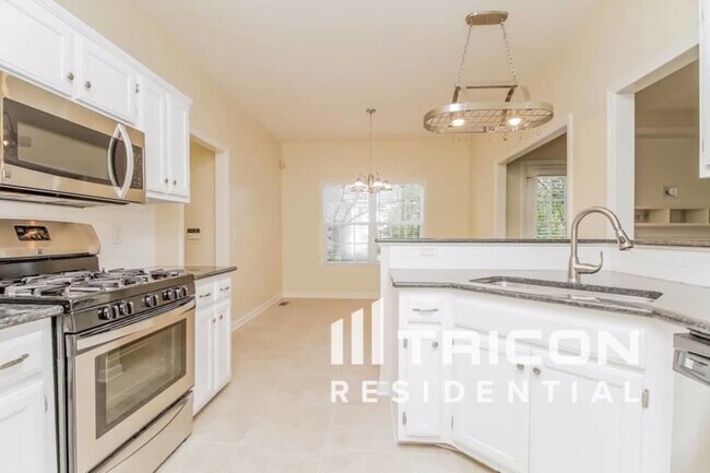 Building Photo - 1831 O'Reilly Cir