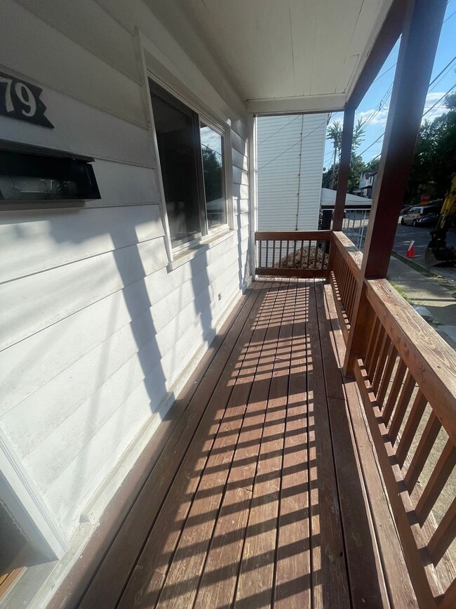 Foto del edificio - Single Family House in Mt Washington Avail...