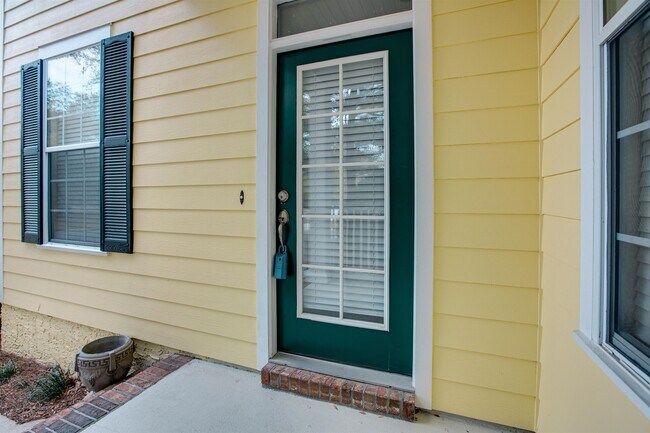 Building Photo - 4266 Park Crossing Tr