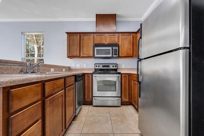 Foto del edificio - 2400 Fred Smith Rd