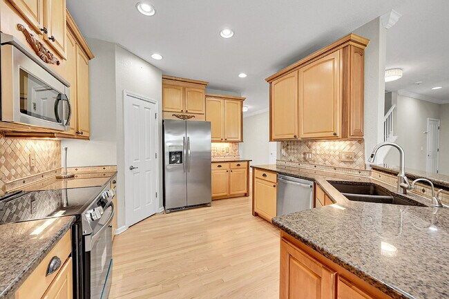 Foto del edificio - $4,000 - 5 Bed, 3.5 Bath Home In Parker wi...