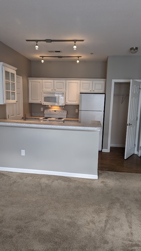 Chelsea Place Apartments & Townhomes Apartments in Toledo, OH