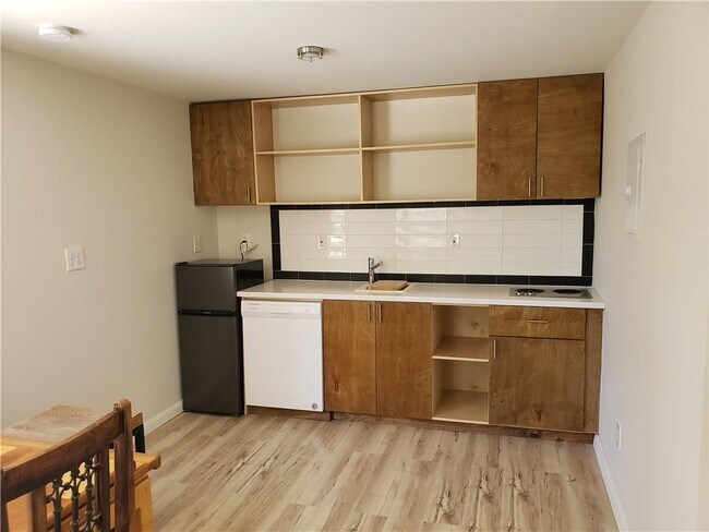 Foto del edificio - 816 SE 8th St