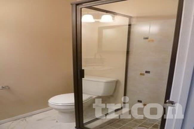 Foto del edificio - 7649 Stratford Blvd