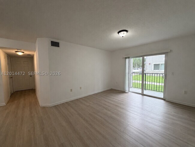 Foto del edificio - 15410 SW 284th St