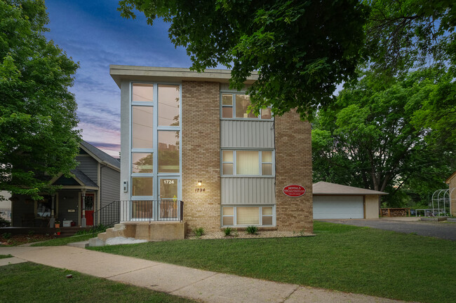 Building Photo - Sixth Street NE Apartments