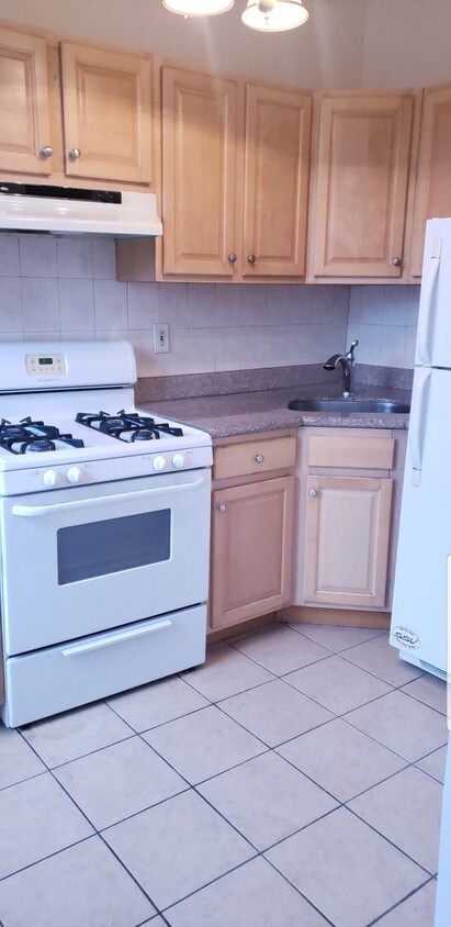 Primary Photo - 171 5th Ave