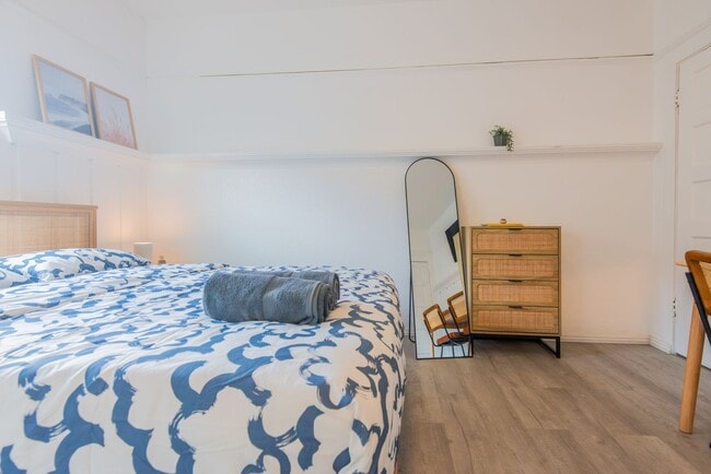 Building Photo - 125 N Broadway