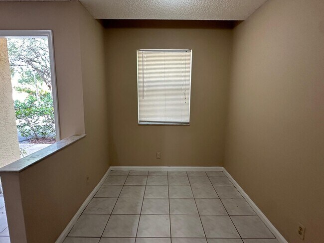 Building Photo - 4101 NW 114th Ave
