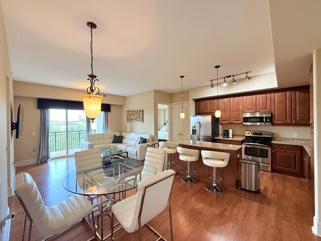 Foto del edificio - T.R. Lawing Realty Property