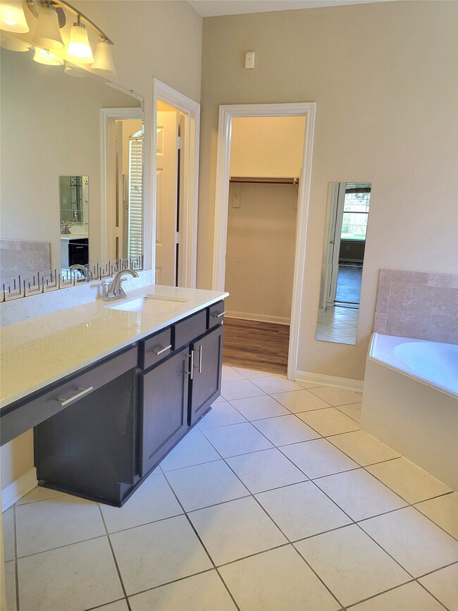 Building Photo - 2134 Hill Canyon Ct