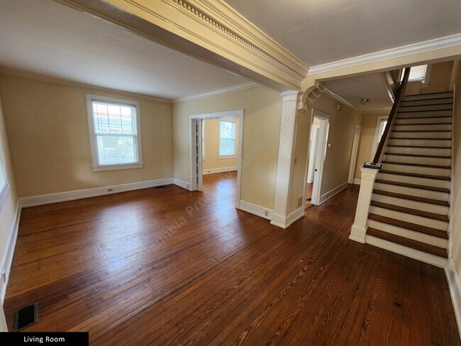 Foto del edificio - 1902 College St