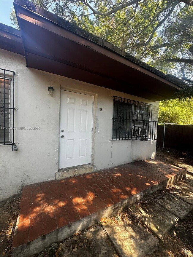 Foto del edificio - 112 NE 63rd St