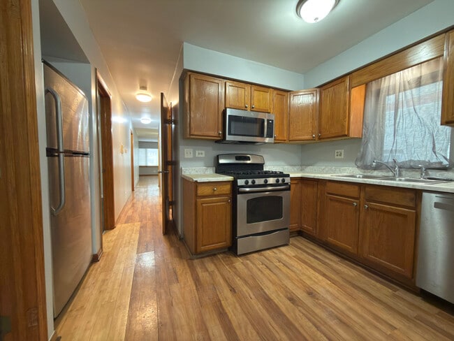 Photo - 6812 S East End Ave Apartment