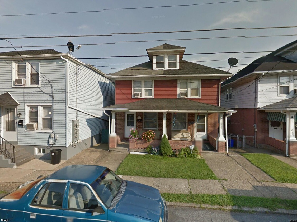 Primary Photo - 2116 Hay St