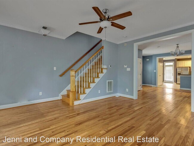 Building Photo - 3 br, 2.5 bath House - 1723 Bainbridge Street