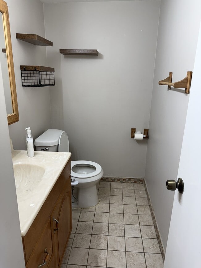 Foto del edificio - 38177 Jamestown Dr