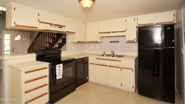 Foto del edificio - 2453 Kathi Kim St